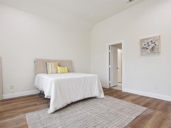 1920  Avenue B  , Fort Worth Texas 76104