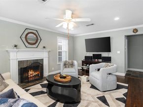 2721  Benbrook Boulevard , Fort Worth Texas 76109