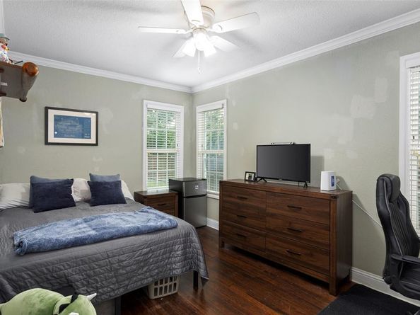 2721  Benbrook Boulevard , Fort Worth Texas 76109