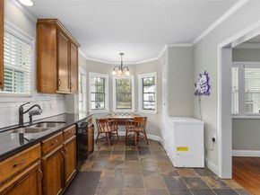 2721  Benbrook Boulevard , Fort Worth Texas 76109