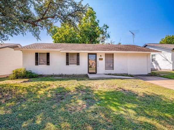 4318  Pineridge Drive , Garland Texas 75042