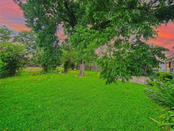 4318  Pineridge Drive , Garland Texas 75042