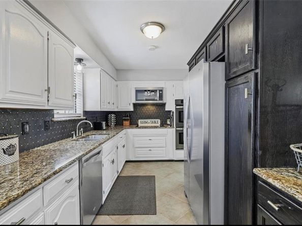 5008  Edgewater Drive , Rowlett Texas 75088