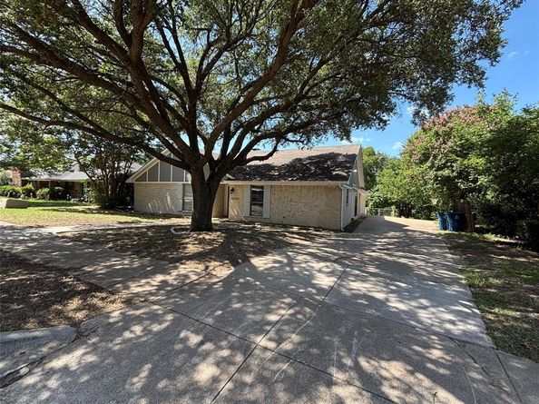 5008  Edgewater Drive , Rowlett Texas 75088