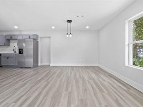 2211  San Pablo Drive , Dallas Texas 75227