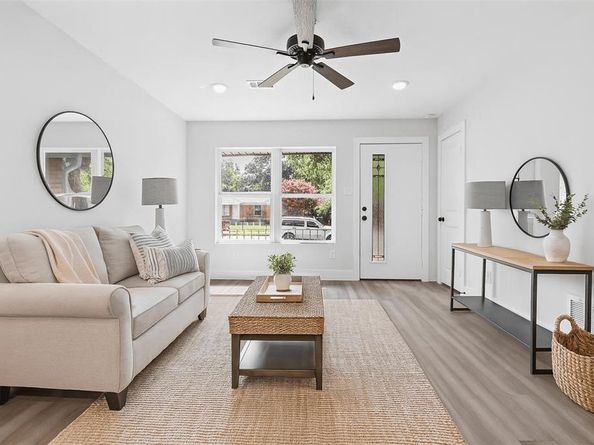 2211  San Pablo Drive , Dallas Texas 75227