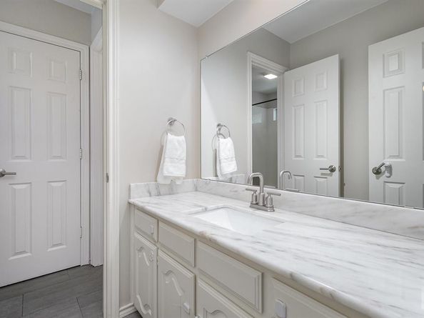 1819  Haydenbend Circle , Grapevine Texas 76051