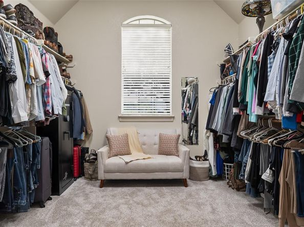 13801  Melissa Court , Justin Texas 76247