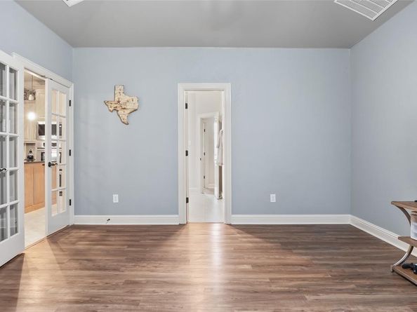13801  Melissa Court , Justin Texas 76247