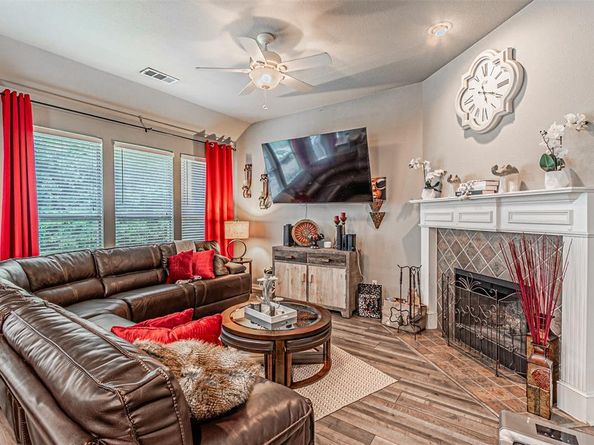 4913  Kingfisher Lane , Mesquite Texas 75181