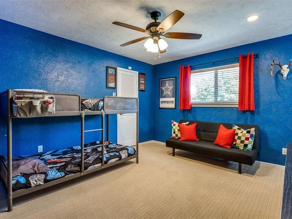 923  Leatrice Drive , Dallas Texas 75208