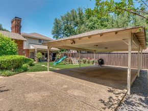 923  Leatrice Drive , Dallas Texas 75208