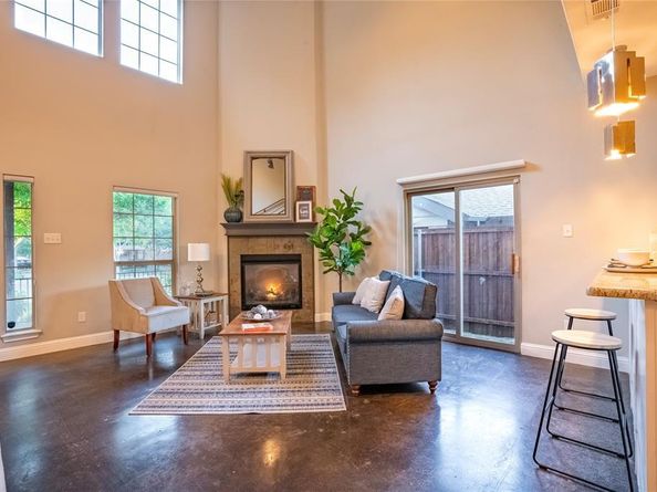 4613  El Campo Avenue , Fort Worth Texas 76107