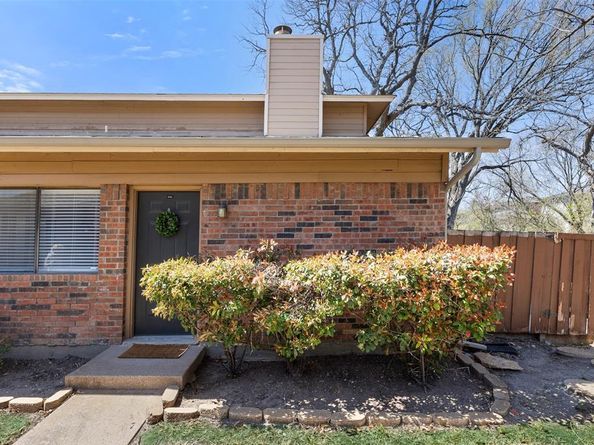 5742  Cedar Creek Drive , Benbrook Texas 76109