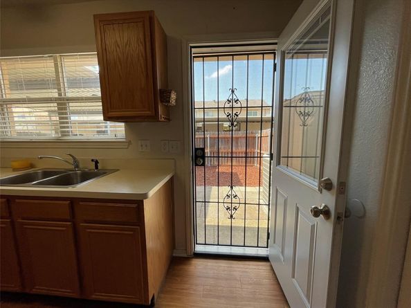 27 E Mountain Creek Court  5, Grand Prairie Texas 75052
