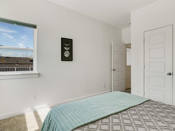 3725  Toronto Street , Dallas Texas 75212