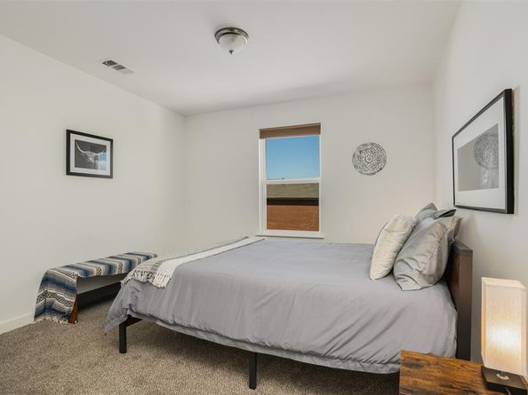 3725  Toronto Street , Dallas Texas 75212