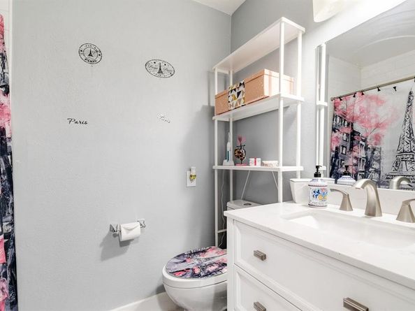 4347  Dickason Avenue  111, Dallas Texas 75219