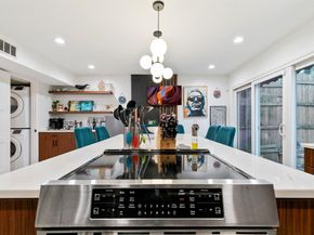 4347  Dickason Avenue  111, Dallas Texas 75219