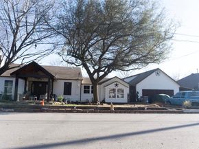 302 W 6th Street , Lancaster Texas 75146