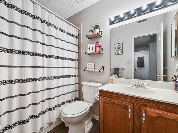 824  Bailey Drive , Cedar Hill Texas 75104