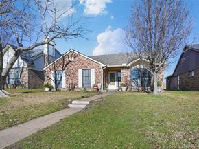 824  Bailey Drive , Cedar Hill Texas 75104