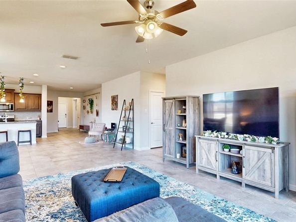 444  Skipper Lane , Azle Texas 76020