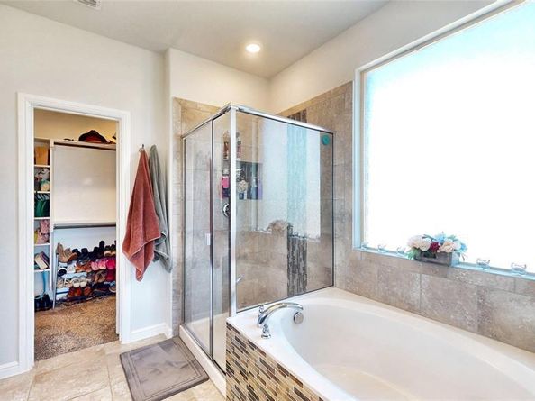 444  Skipper Lane , Azle Texas 76020