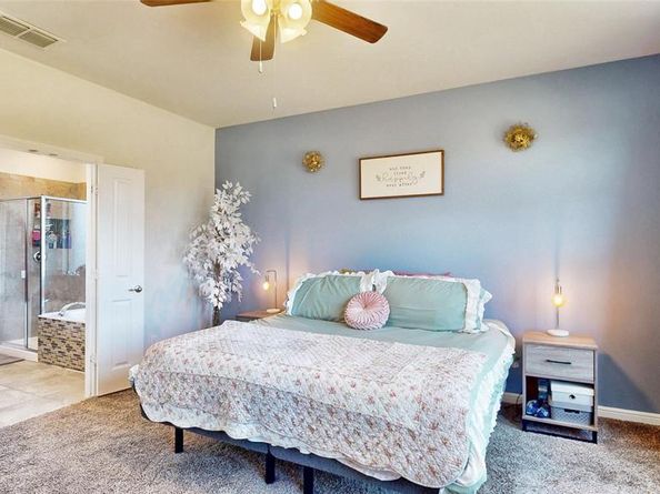 444  Skipper Lane , Azle Texas 76020
