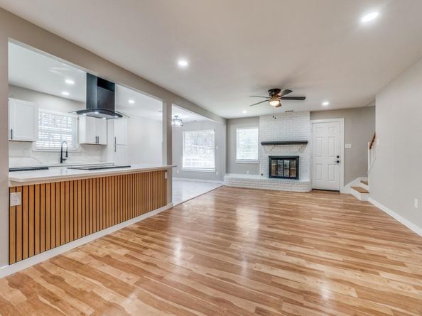 3956  Lost Creek Drive , Dallas Texas 75224