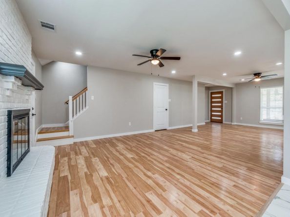 3956  Lost Creek Drive , Dallas Texas 75224