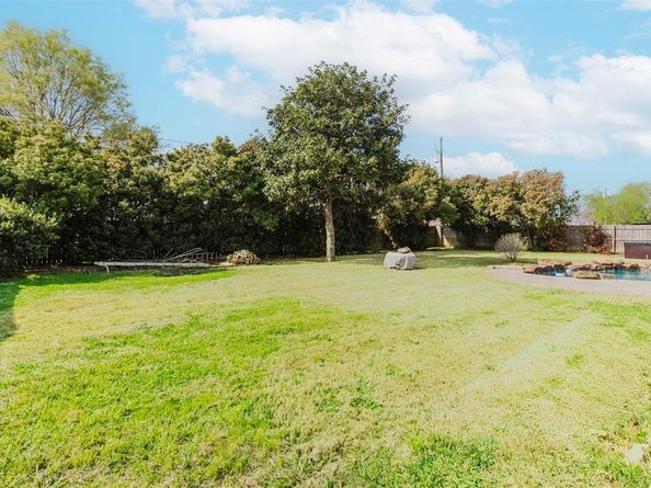 146  Village Estates Drive , Highland Village Texas 75077