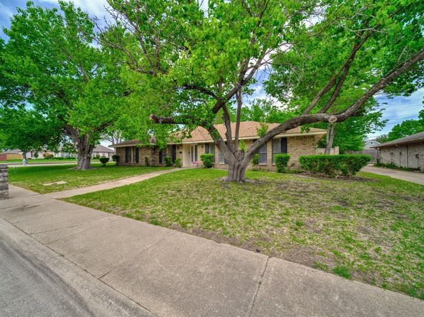 1444  Marlene Place , DeSoto Texas 75115