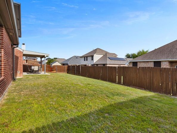1114  Wynnewood Drive , Glenn Heights Texas 75154
