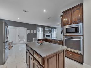 1114  Wynnewood Drive , Glenn Heights Texas 75154