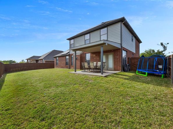 1114  Wynnewood Drive , Glenn Heights Texas 75154