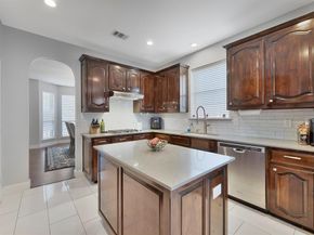 1114  Wynnewood Drive , Glenn Heights Texas 75154