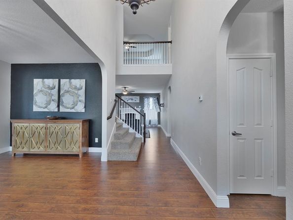 1114  Wynnewood Drive , Glenn Heights Texas 75154