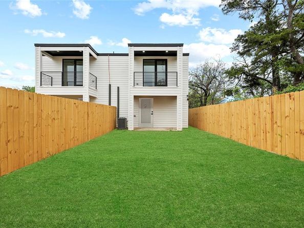 5303  Colonial Avenue , Dallas Texas 75215