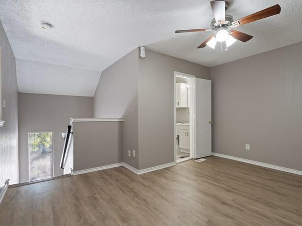 9831  Walnut Street  205, Dallas Texas 75243