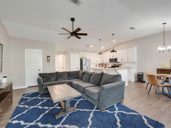 306 S Crawford Street , Denton Texas 76205