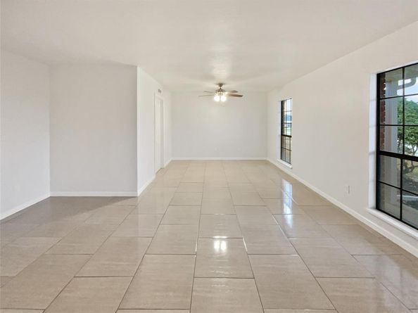 3806  Star Trek Lane , Garland Texas 75044