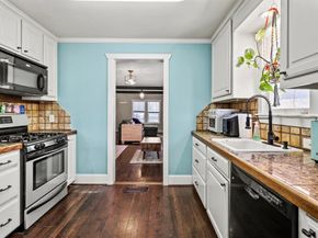 1809  Belle Place , Fort Worth Texas 76107
