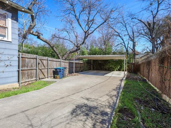 1809  Belle Place , Fort Worth Texas 76107