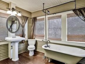 1809  Belle Place , Fort Worth Texas 76107