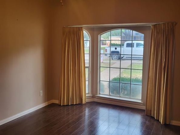 3917  Amy Avenue , Garland Texas 75043