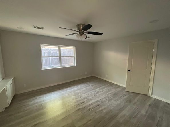 3330  Sharpview Lane , Dallas Texas 75228