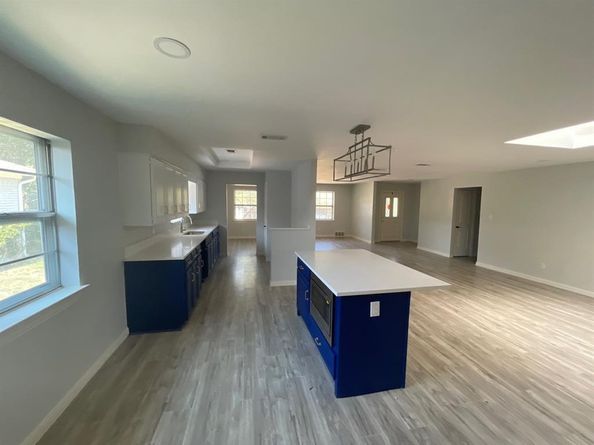 3330  Sharpview Lane , Dallas Texas 75228