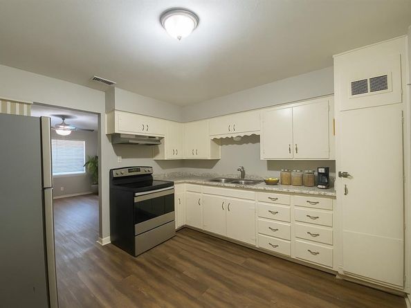 2509  Normont Circle , Fort Worth Texas 76103