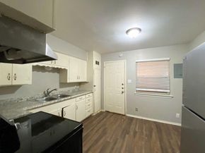 2509  Normont Circle , Fort Worth Texas 76103